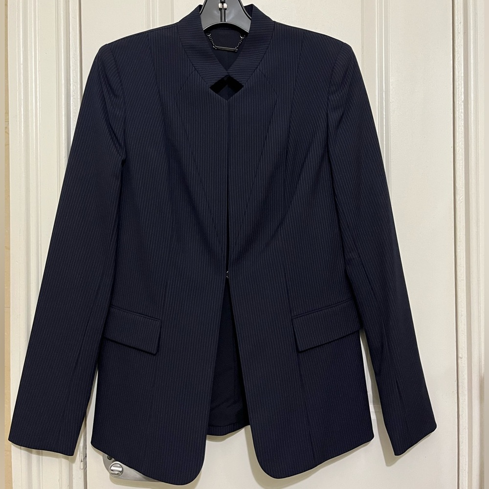 Elie Tahari NWT Navy Pinstripe Blazer Sz 2